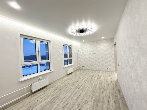 
   Продам 2-комнатную, 56.7 м², Сибиряков-Гвардейцев ул, 53/10

. Фото 4.