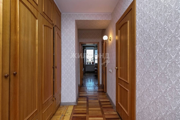 
   Продам 4-комнатную, 109.4 м², Гоголя ул, 6

. Фото 8.