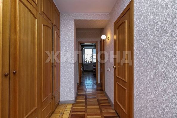 
   Продам 4-комнатную, 109.4 м², Гоголя ул, 6

. Фото 8.