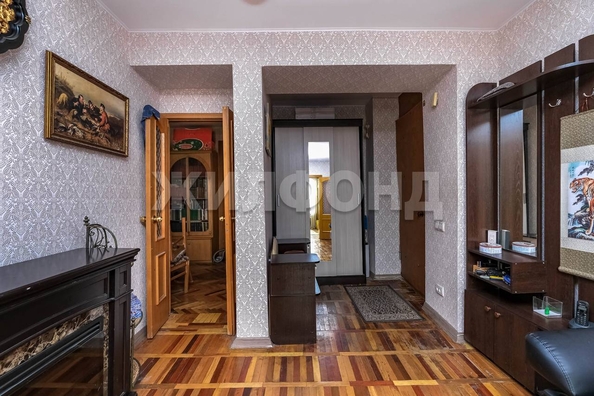 
  Продается 4-комн. квартира, 109.4 м², Гоголя ул, д. 6
. Фото 5.