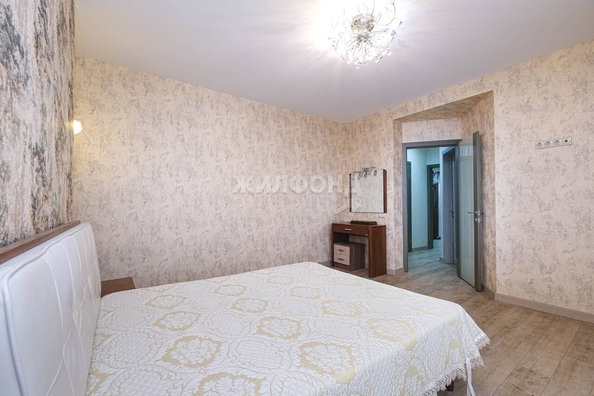 
   Продам 4-комнатную, 144.9 м², Вертковская ул, 42

. Фото 34.