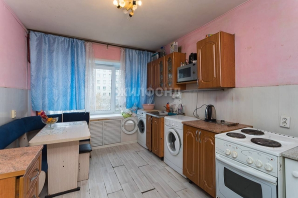 
   Продам секционку, 9.6 м², Жуковского ул, 105

. Фото 4.