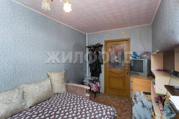 
   Продам секционку, 9.6 м², Жуковского ул, 105

. Фото 3.