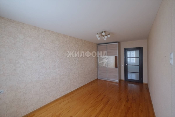 
   Продам 2-комнатную, 76 м², Татьяны Снежиной ул, 49

. Фото 8.