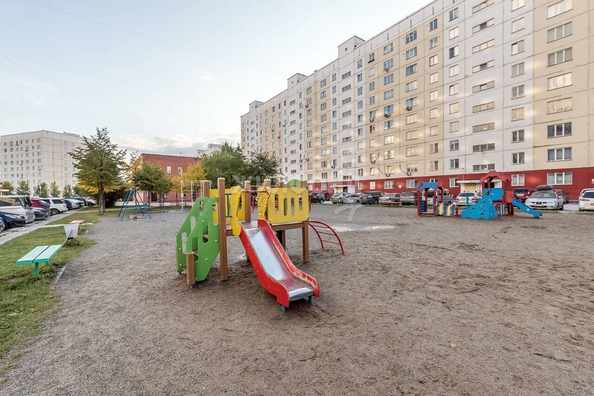 
   Продам 2-комнатную, 76 м², Татьяны Снежиной ул, 49

. Фото 25.