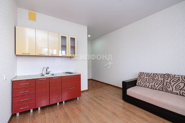 
   Продам 1-комнатную, 18.1 м², Одоевского ул, 1/8

. Фото 2.