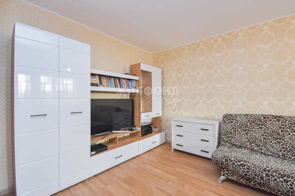 
   Продам 2-комнатную, 43.4 м², Тульская ул, 270/4

. Фото 3.