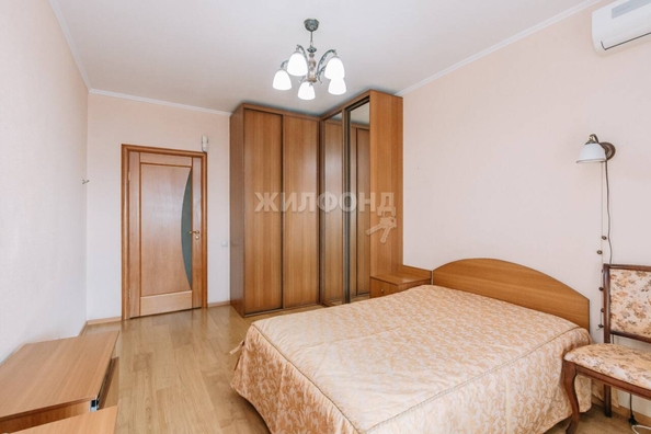 
   Продам 2-комнатную, 90.5 м², Зыряновская ул, 55

. Фото 15.