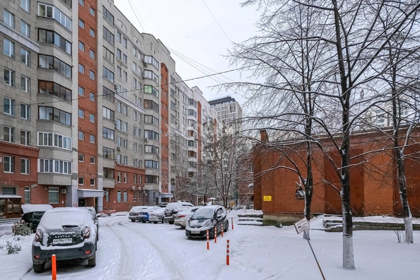 
   Продам 2-комнатную, 90.5 м², Зыряновская ул, 55

. Фото 30.