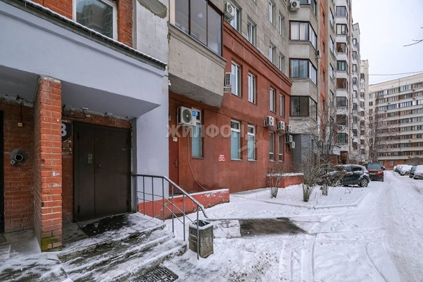 
   Продам 2-комнатную, 90.5 м², Зыряновская ул, 55

. Фото 31.