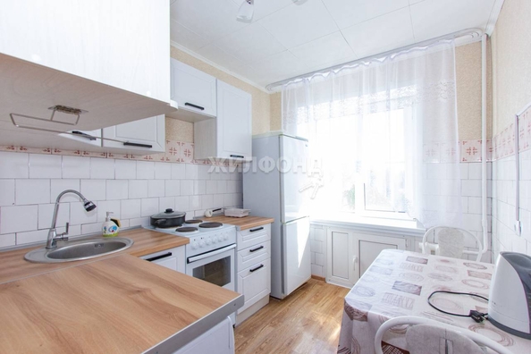 
   Продам 3-комнатную, 69.1 м², Зорге ул, 105

. Фото 1.