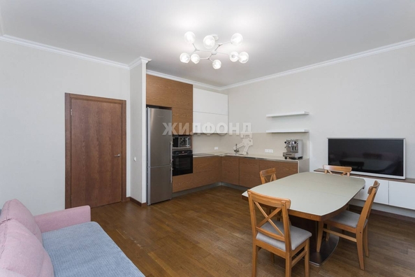 
   Продам 3-комнатную, 72.6 м², 7-й микрорайон, 34

. Фото 4.