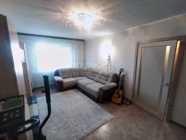 
   Продам 1-комнатную, 39.5 м², Троллейная ул, 1

. Фото 2.