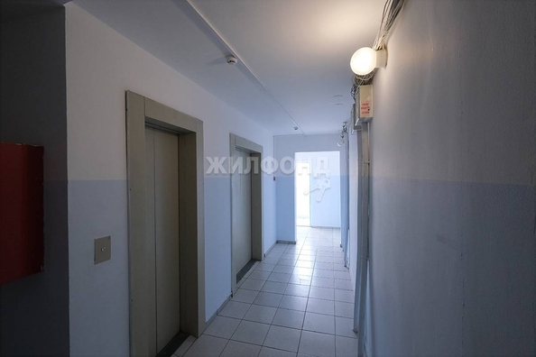 
   Продам 1-комнатную, 39.5 м², Троллейная ул, 1

. Фото 24.