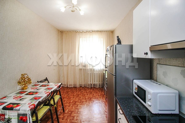 
   Продам 2-комнатную, 81.9 м², Кирова ул, 46

. Фото 4.