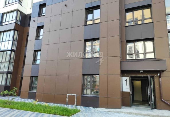 
   Продам 2-комнатную, 35.1 м², Сибиряков-Гвардейцев ул, 53/9

. Фото 19.