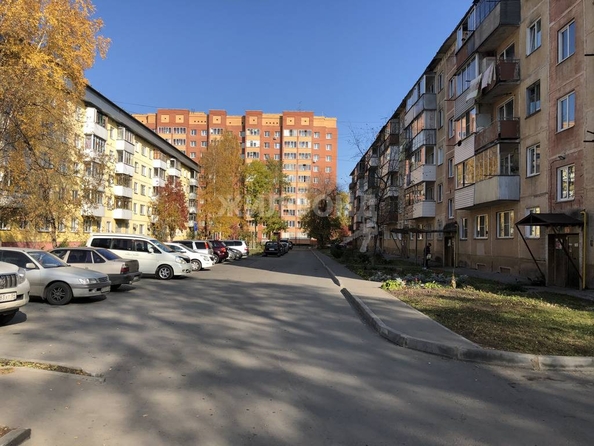 
   Продам 3-комнатную, 62.3 м², Петухова ул, 114

. Фото 5.