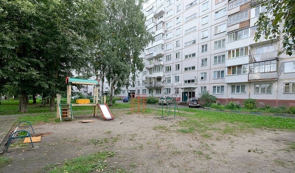 
   Продам 3-комнатную, 59.6 м², Петухова ул, 122/1

. Фото 28.