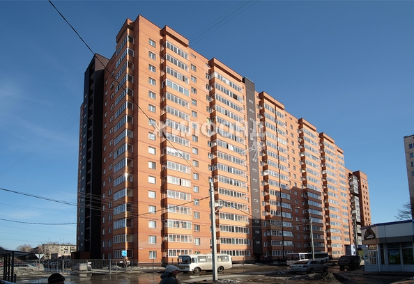 
   Продам 3-комнатную, 74.5 м², Новосибирская ул, 27

. Фото 4.