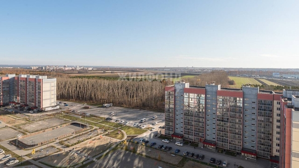 
   Продам 1-комнатную, 34.5 м², Петухова ул, 156

. Фото 5.