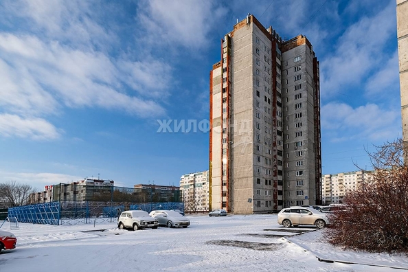 
   Продам 1-комнатную, 38.8 м², Троллейная ул, 138

. Фото 26.