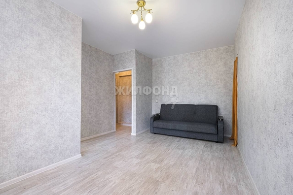 
   Продам 2-комнатную, 43 м², Бориса Богаткова ул, 186

. Фото 3.