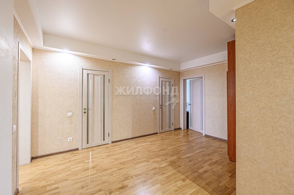 
   Продам 3-комнатную, 98.1 м², Орджоникидзе ул, 47

. Фото 14.