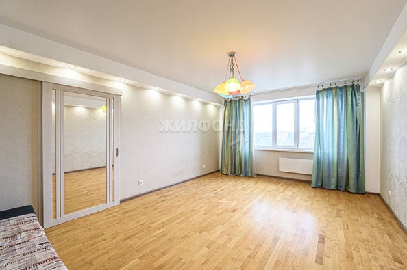 
   Продам 3-комнатную, 98.1 м², Орджоникидзе ул, 47

. Фото 18.