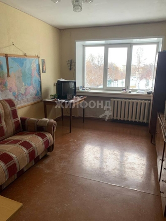 
   Продам 3-комнатную, 57.2 м², Ватутина ул, 28

. Фото 4.