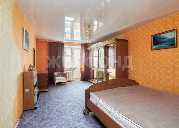 
   Продам 5-комнатную, 183.6 м², Сибиряков-Гвардейцев ул, 23/1

. Фото 10.