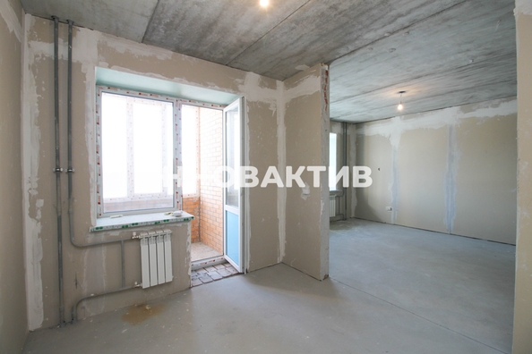 
   Продам 1-комнатную, 41.5 м², Молодежи б-р, 15

. Фото 11.