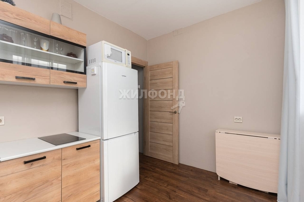 
   Продам 1-комнатную, 32.7 м², Вертковская ул, 121

. Фото 23.