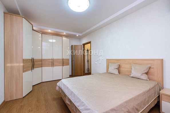 
   Продам 2-комнатную, 56.3 м², Тюленина ул, 14

. Фото 3.