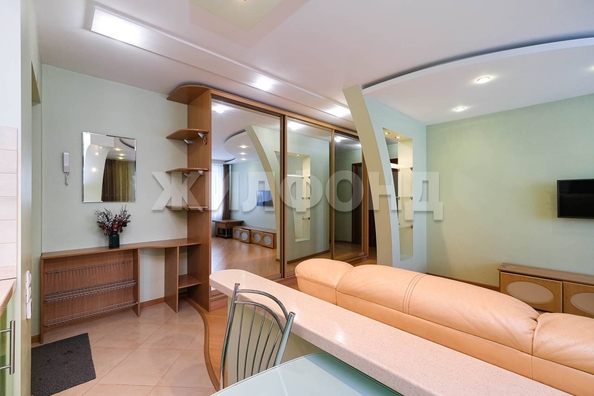 
   Продам 3-комнатную, 58.9 м², Забалуева ул, 60

. Фото 5.