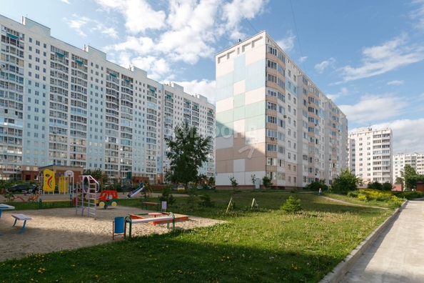 
   Продам 1-комнатную, 37.3 м², Гребенщикова ул, 12/1

. Фото 12.