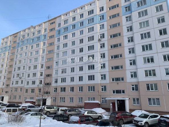 
   Продам 1-комнатную, 37.3 м², Гребенщикова ул, 12/1

. Фото 3.