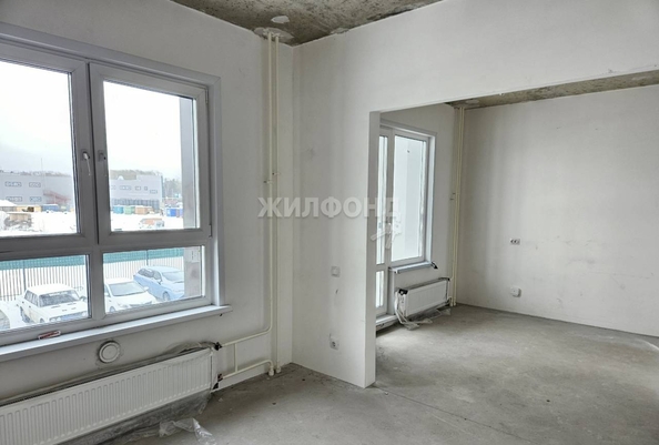 
   Продам 1-комнатную, 32 м², Сибиряков-Гвардейцев ул, 53/10

. Фото 4.