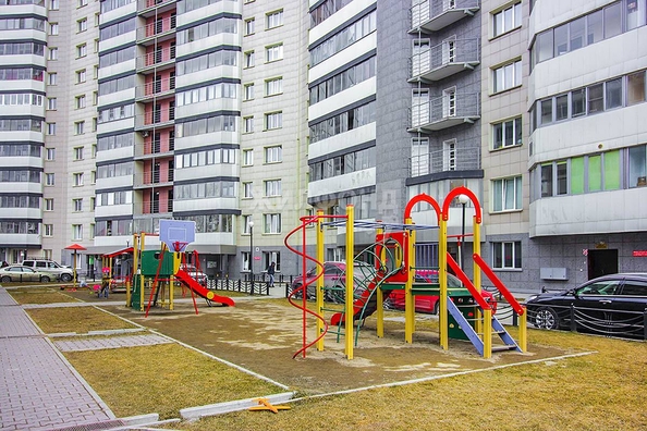 
   Продам 1-комнатную, 51.8 м², Орджоникидзе ул, 47

. Фото 23.