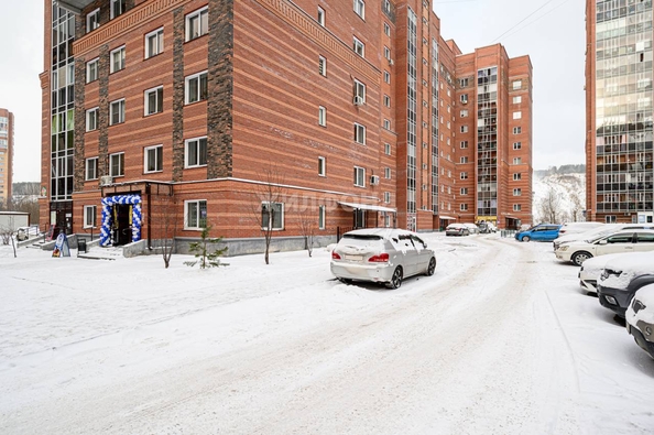 
   Продам 1-комнатную, 35.3 м², Заречная ул, 13

. Фото 23.