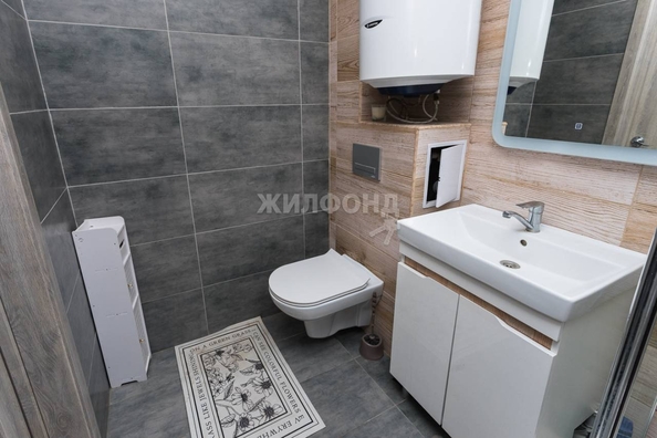 
   Продам 3-комнатную, 63.7 м², 1-й кв-л, 4

. Фото 8.