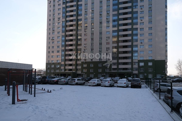 
   Продам 3-комнатную, 103.3 м², Сухарная ул, 96/2

. Фото 4.