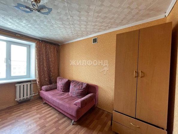 
   Продам секционку, 12.1 м², Забалуева ул, 74

. Фото 1.