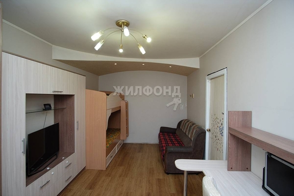 
   Продам 2-комнатную, 43.3 м², Вертковская ул, 19

. Фото 3.