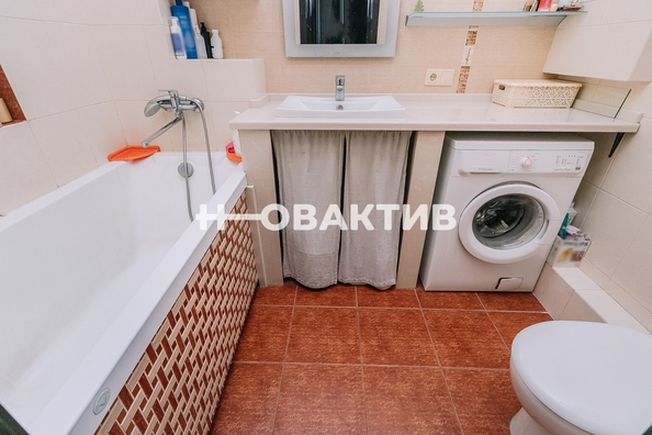 
   Продам 2-комнатную, 53 м², Депутатская ул, 38

. Фото 11.