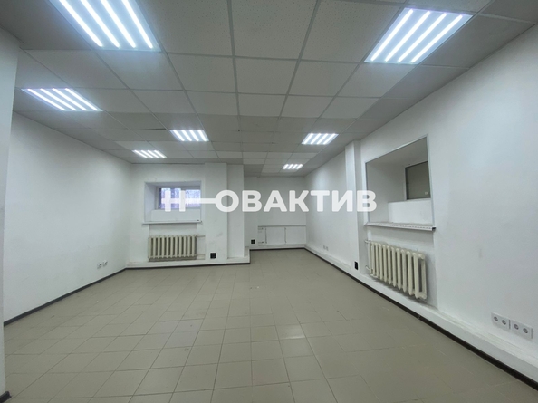 
   Продам помещение свободного назначения, 36 м², Аэропорт ул, 58/1

. Фото 2.