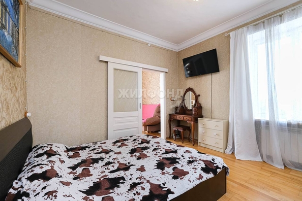 
   Продам 2-комнатную, 42 м², Сибиряков-Гвардейцев ул, 15

. Фото 7.