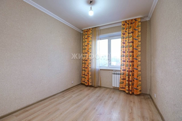 
   Продам 3-комнатную, 62.9 м², Центральная ул, 203

. Фото 8.