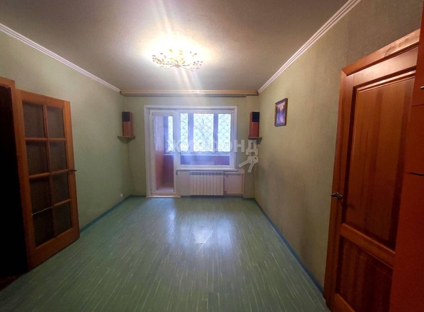 
   Продам 4-комнатную, 70 м², Новосибирская ул, 22

. Фото 3.