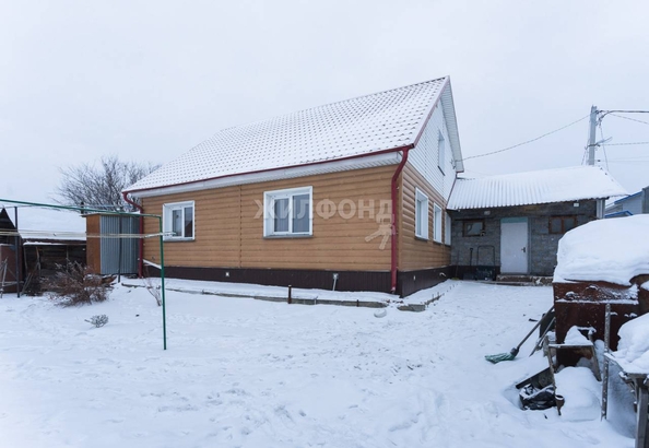 
   Продам дом, 70.4 м², Новосибирск

. Фото 6.