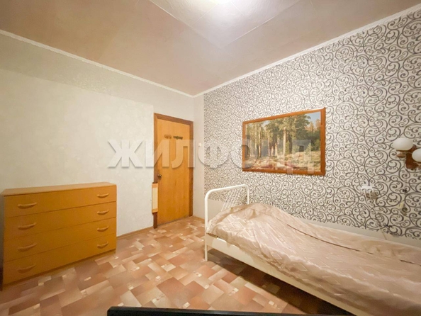 
   Продам 3-комнатную, 64.6 м², Красных Зорь ул, 3

. Фото 4.